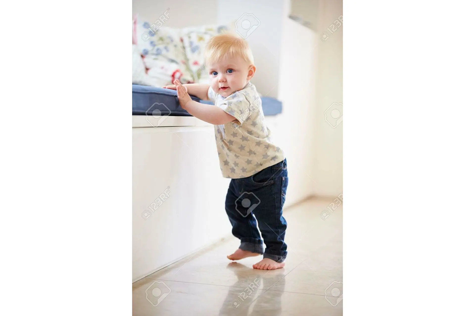 kako pomoći bebi da prohoda